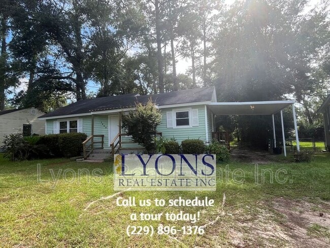 Primary Photo - 1805 Clover Dr