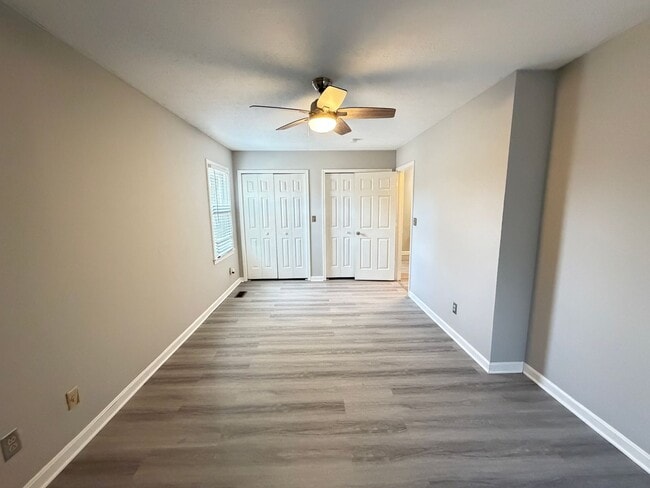 Building Photo - Prime location for a perfect 3 bed and 1.5 bath home!