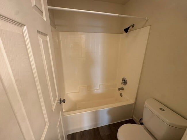 Building Photo - Beautiful home with option to expand