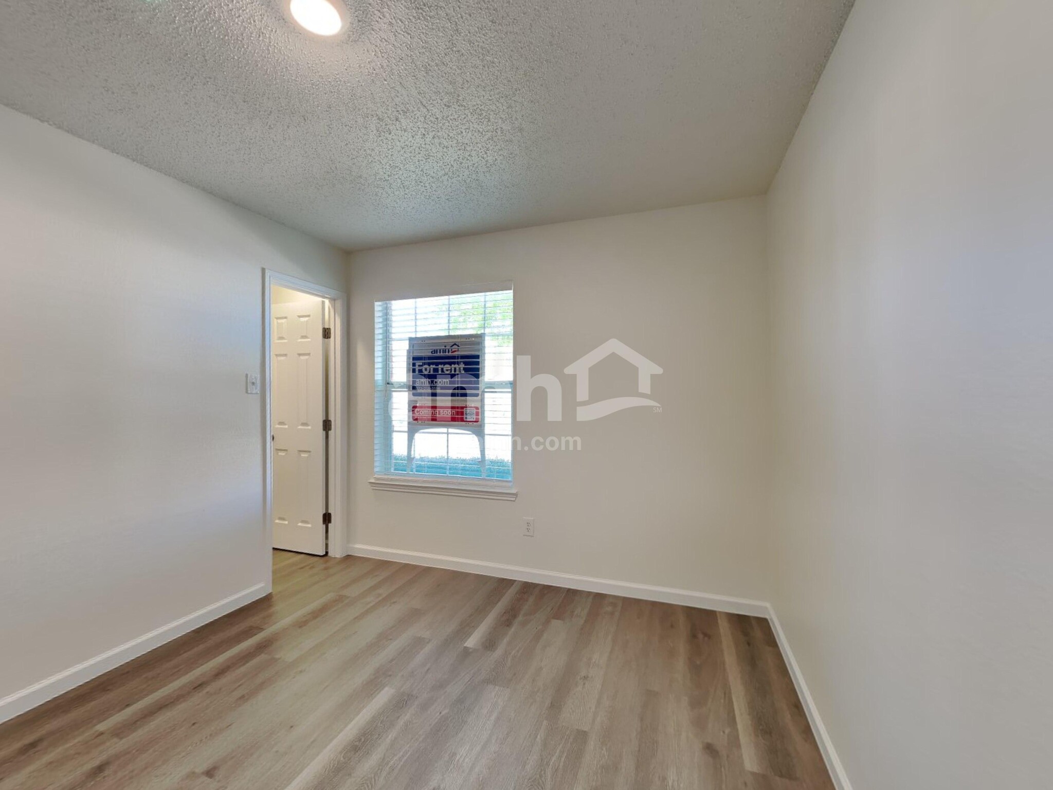 Building Photo - 11141 Pleasant Wood Ln