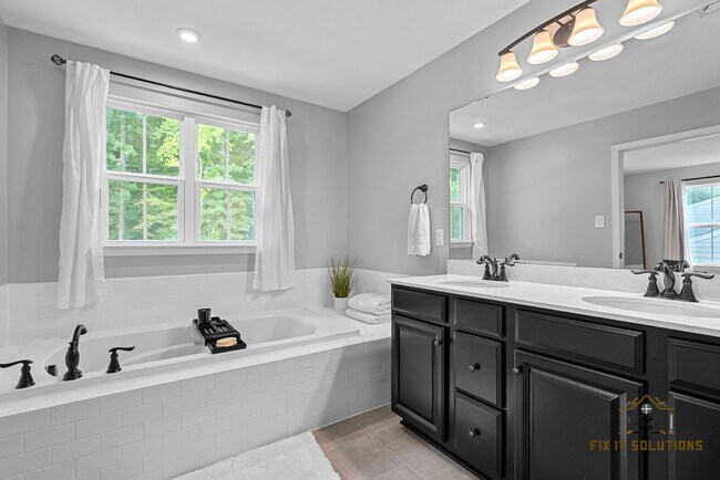 Building Photo - 321 Boltons Mill Pkwy