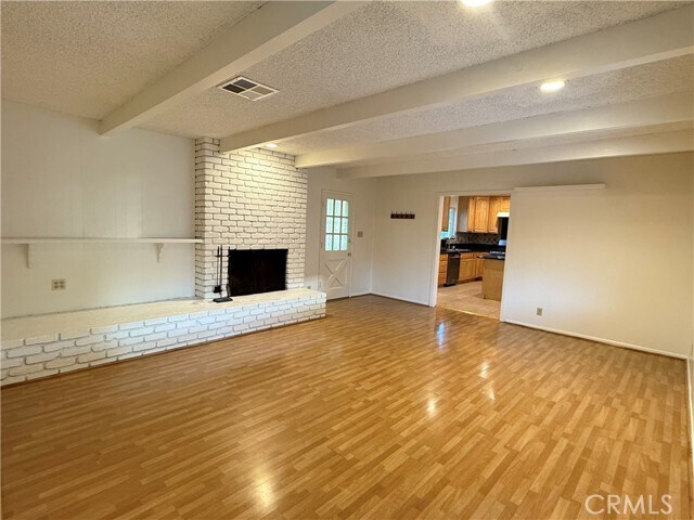 Building Photo - 10731 Freer Ave