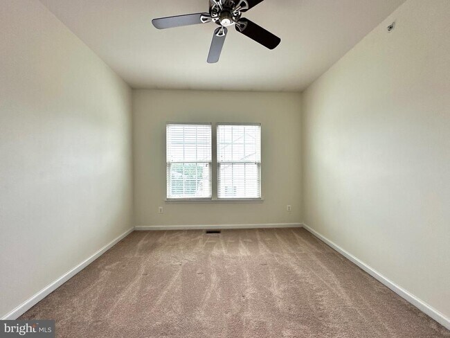 Building Photo - 7396 Brunson Cir