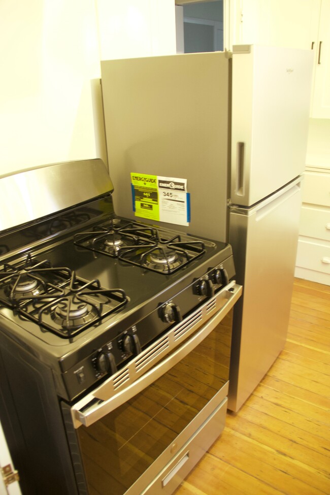 New Stainless Steel Appliances - 2815 I St