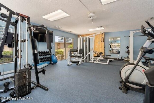 Building Photo - 1860 N Atlantic Ave