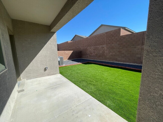 Building Photo - Mountain Hawk Estates