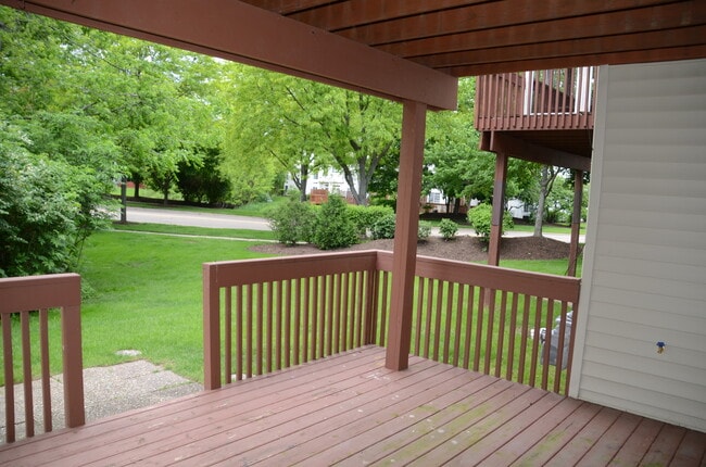 Building Photo - 8012 Sierra Woods Ln