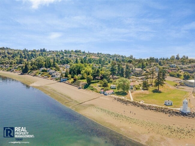 Building Photo - Rare Brown’s Point Beachfront Living – Stunning 3 Bed / 2 Bath Home!