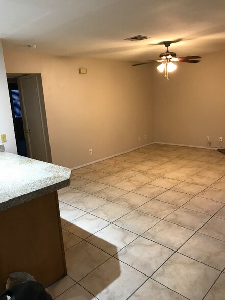 Building Photo - 7941 Decker Canyon Dr