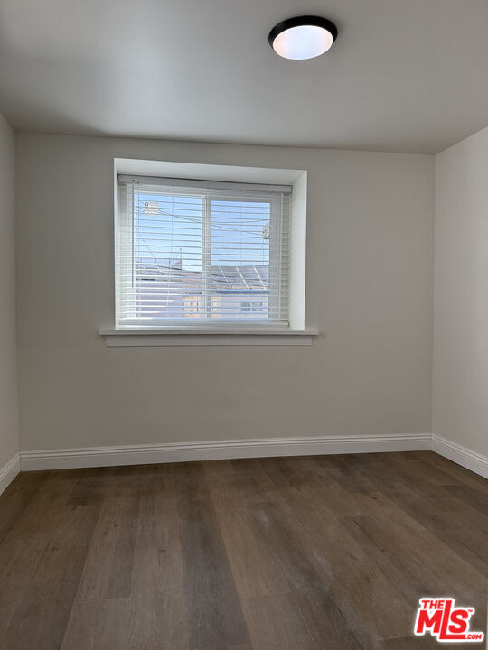 Building Photo - 44 Rose Ave