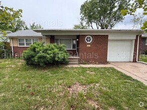Building Photo - $1000 - 3 bedroom/ 1 bathroom - Gorgeous H...