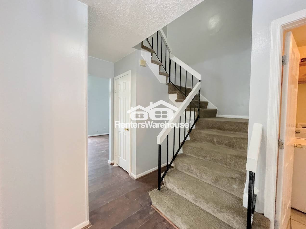 Building Photo - 5775 Albright Dr