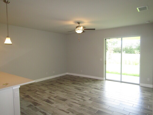 Building Photo - 9113 Waldrep St