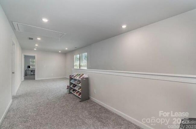 Building Photo - 1304 Colgher St