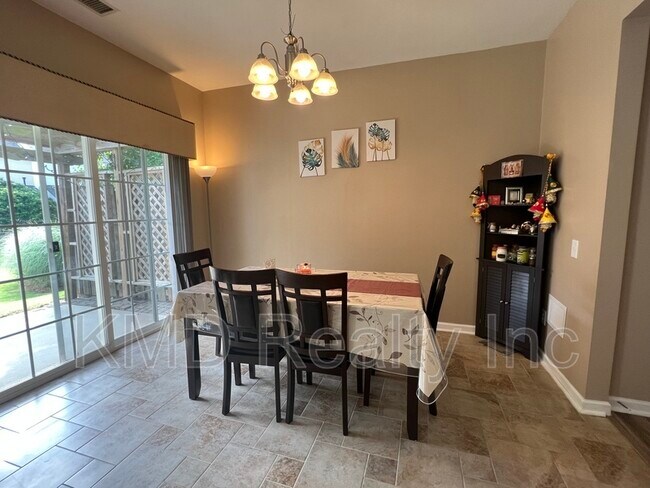 Building Photo - 3203 Mannington Dr