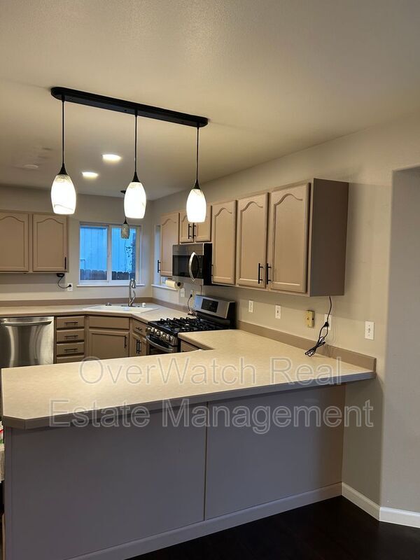 Building Photo - 10651 Concord Hill Cir