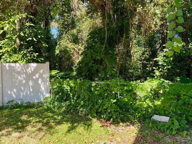 Building Photo - 1503 N County Rd 19A