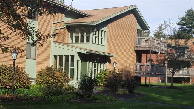 Building Photo - 30 Parish Pathe