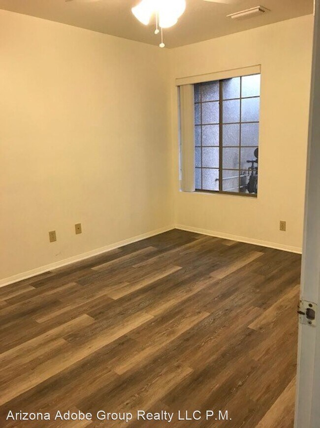 Building Photo - 1 br, 1 bath House - 559 - C Sawmill Cove