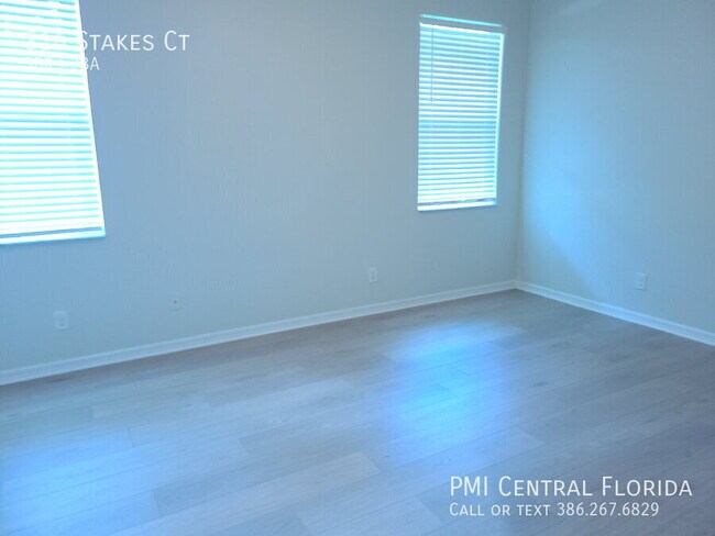 Building Photo - 316 Stakes Ct