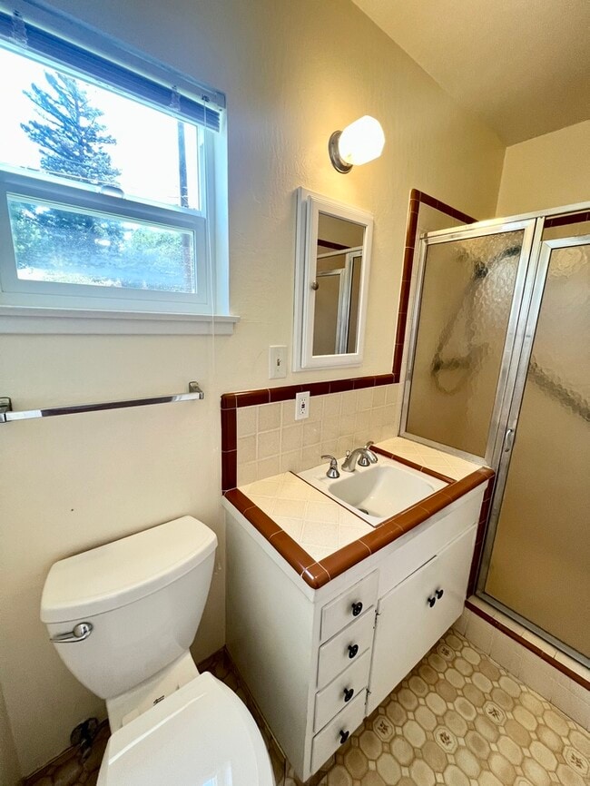 Building Photo - Charming 3 bedroom 2 bath home in Sacramento!