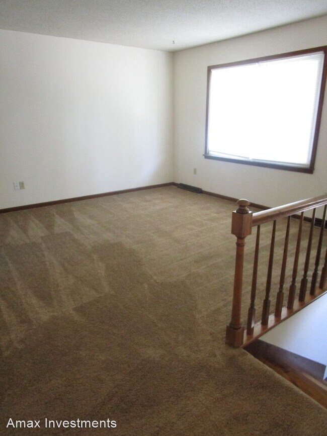 Building Photo - 1801-1803-1803 Garden Dr