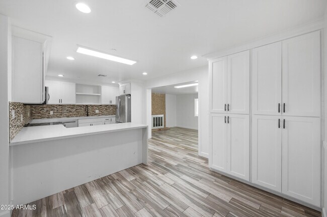 Building Photo - 2037 N 71st St
