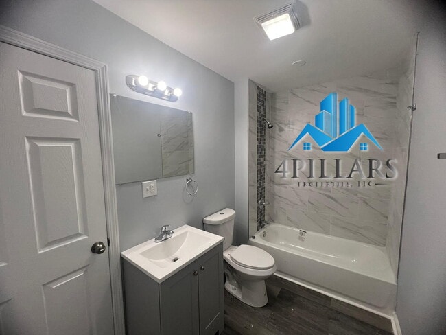 Building Photo - "Spacious 4-Bed, 2-Bath Gem on Kentucky Street – 2,178 Sq. Ft. of Comfort!"