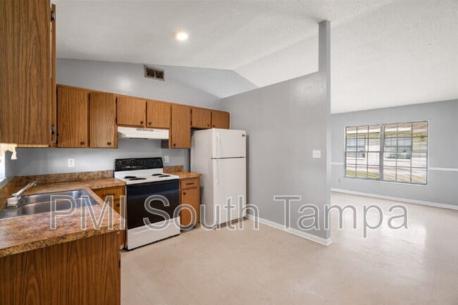 Building Photo - 9948 US-98