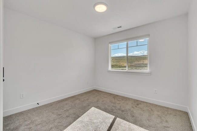 Building Photo - 2698 Blue Dawn Ln