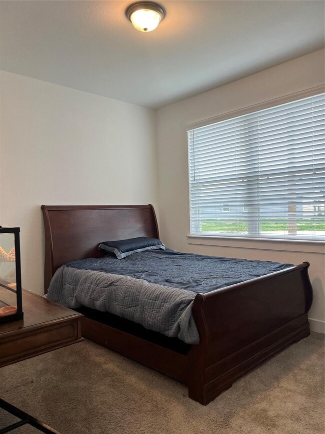 Building Photo - 13107 Clear View Dr