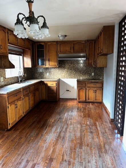 Building Photo - 6119 Greenwood Ave