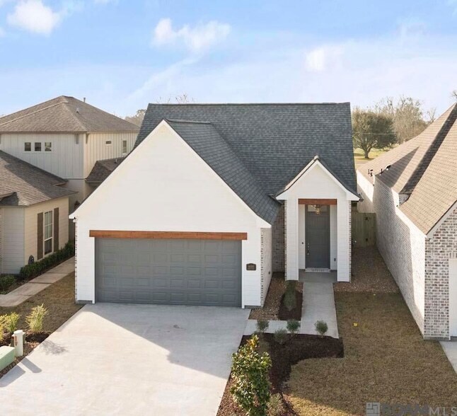 Building Photo - 41053 Galvez Trails Blvd