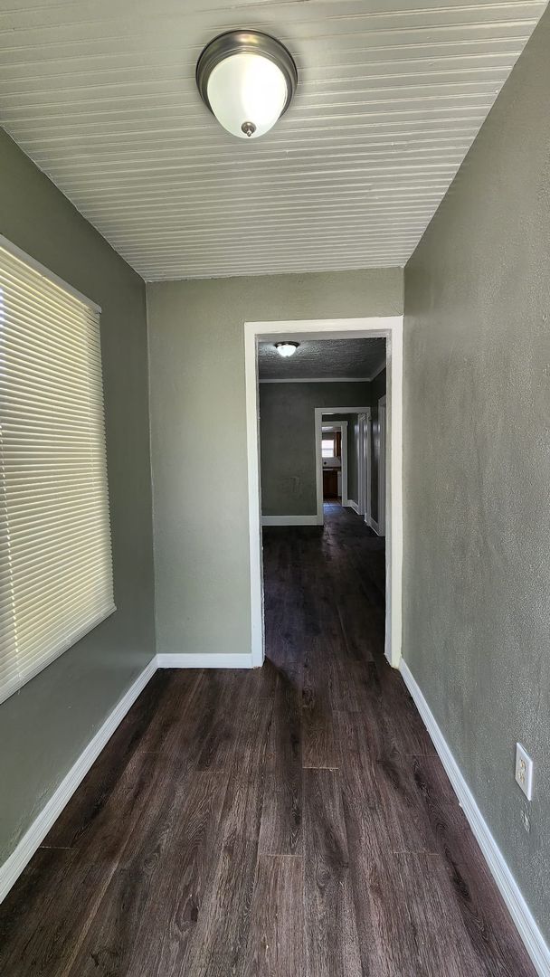 Building Photo - 2237 Auburn S, Unit A; St Petersburg, FL 3...