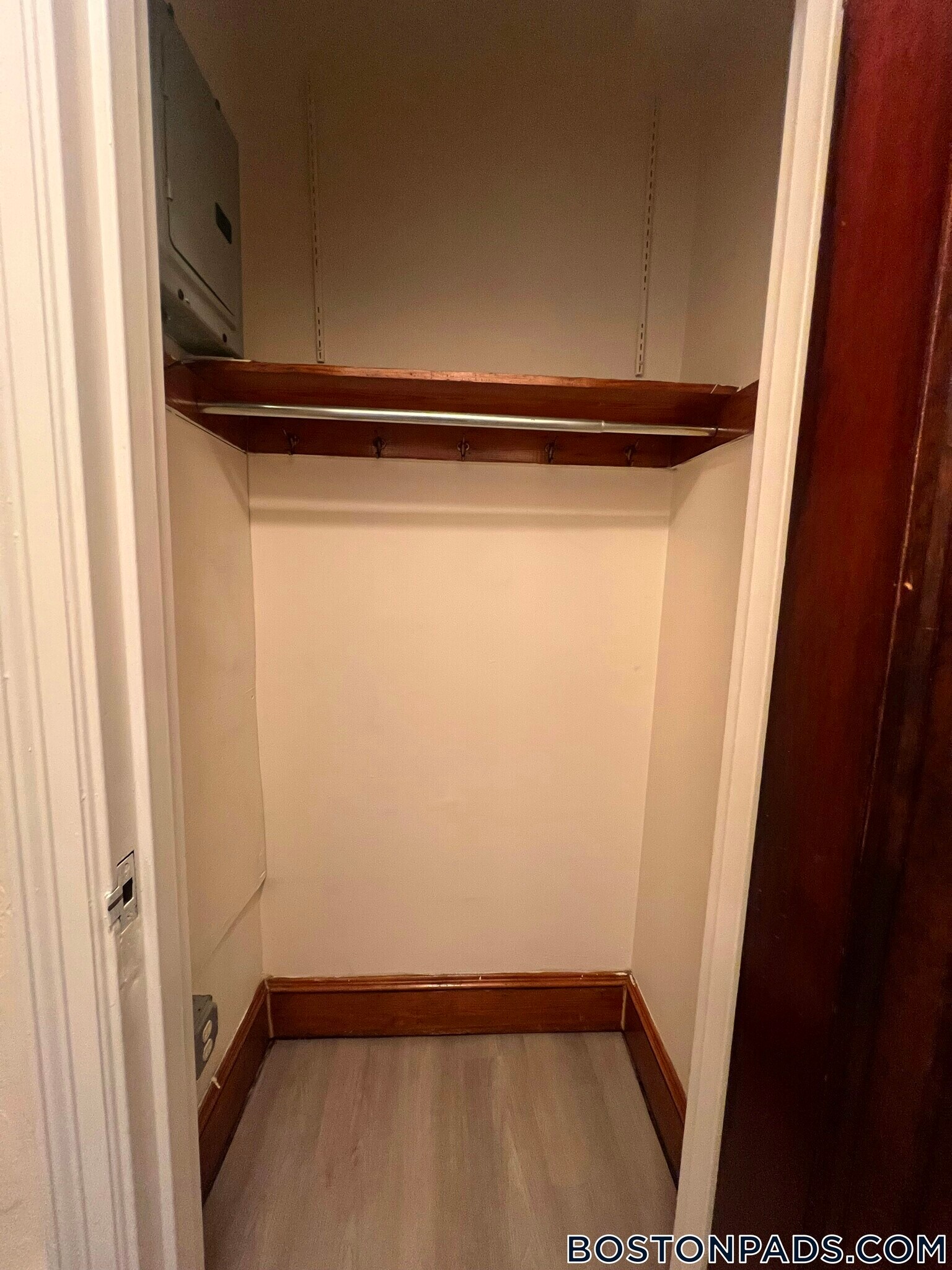 Building Photo - 2 Elmwood Ave