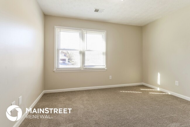 Building Photo - 2862 Emerson Lake Dr