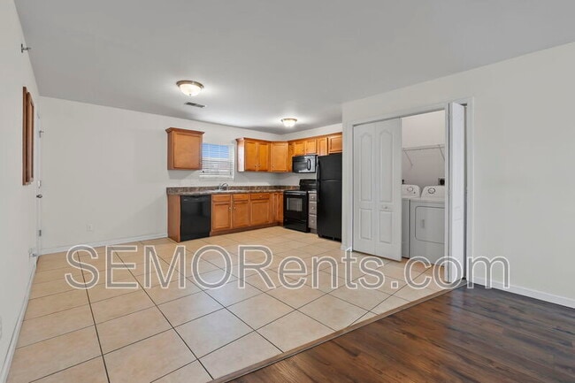 Building Photo - 3 Village Dr