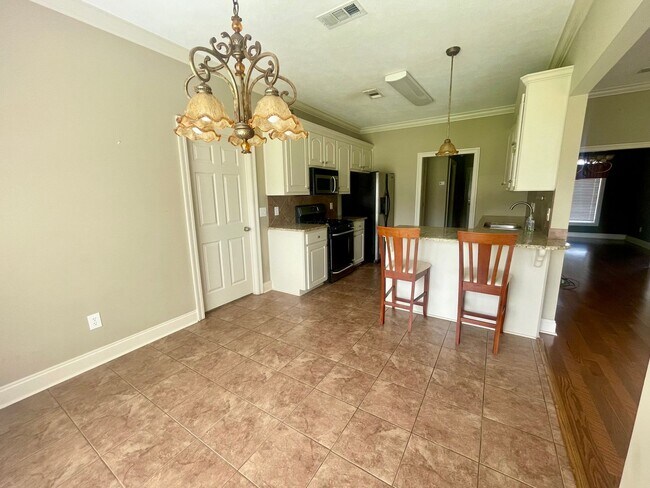 Building Photo - 3/2 Home for Rent in Brandon School District