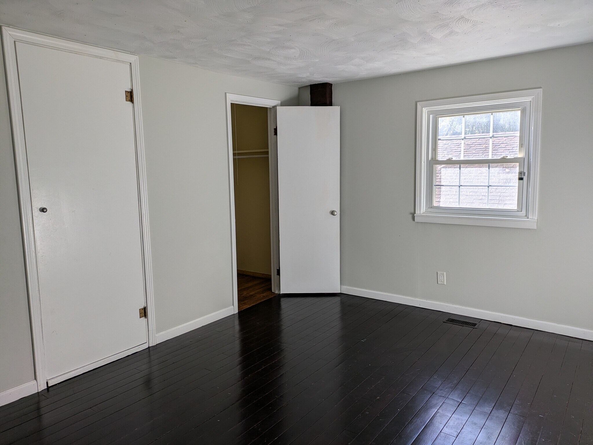 Building Photo - 11220 Vista Dr