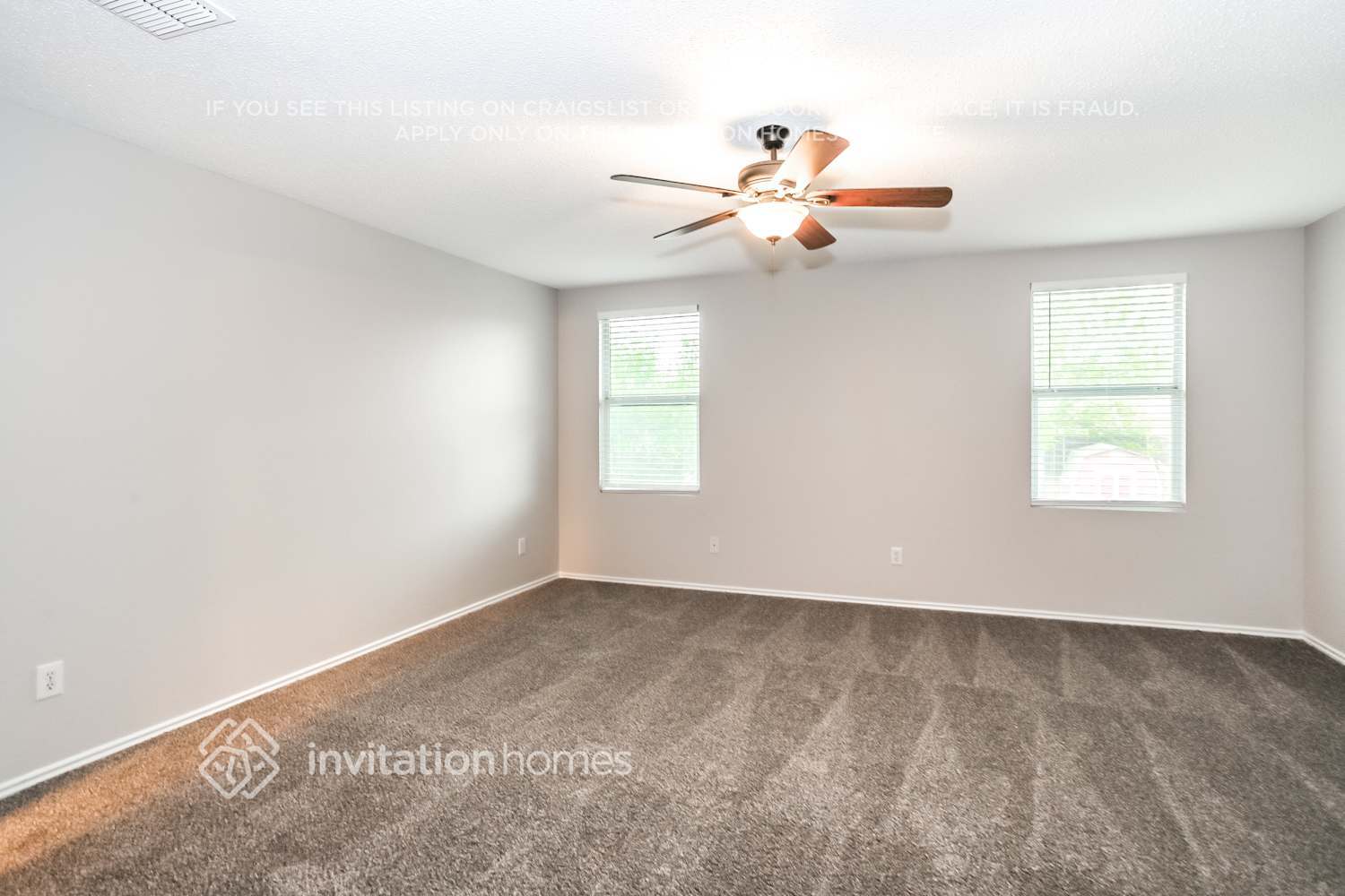 Building Photo - 1829 Lariat Dr