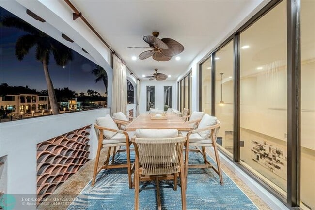 Building Photo - 2430 Castilla Isle