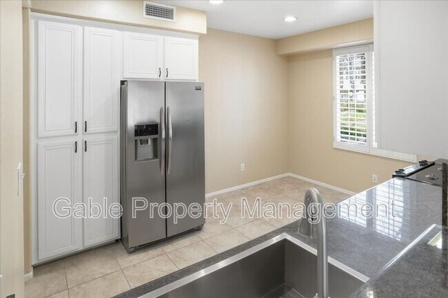 Building Photo - 23434 Abbey Glen Pl