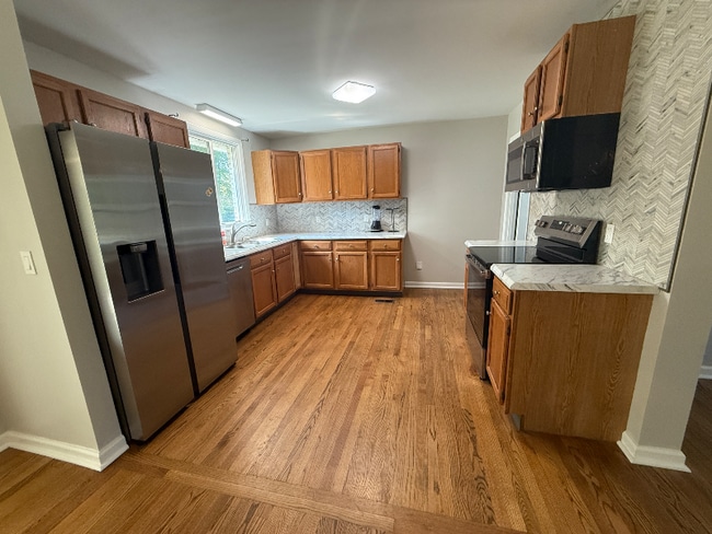 Building Photo - 2034 Ransom Dr
