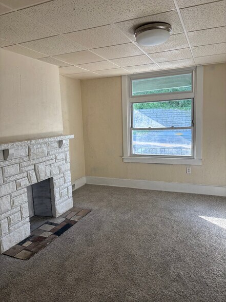Building Photo - 2515 S 18th St