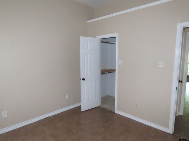 Building Photo - 21206 Altuda Ln