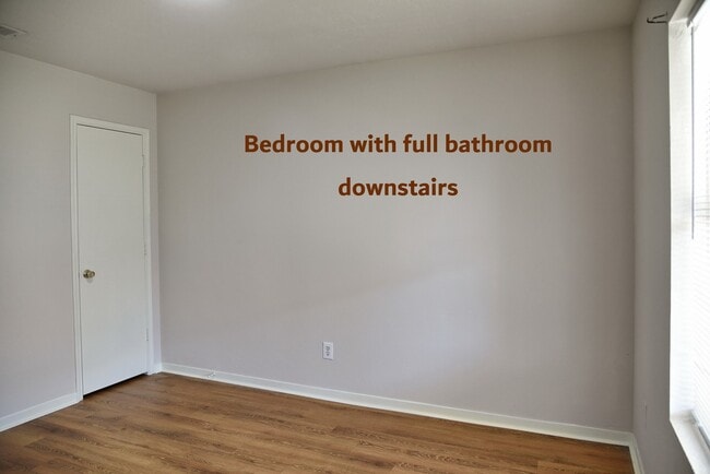 Building Photo - 1106 Mossy Branch St