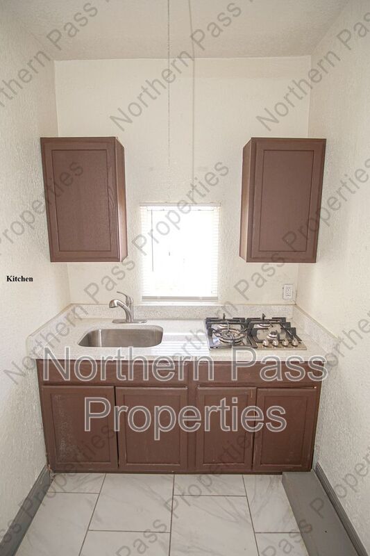 Building Photo - 2111 Portland Ave