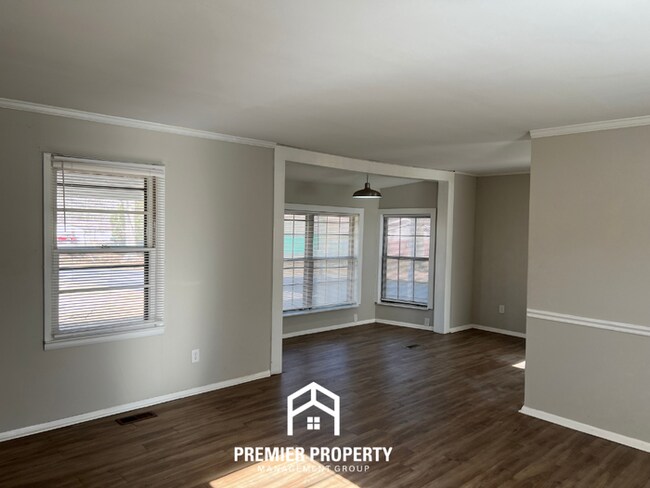 Building Photo - Spacious 4BR Decatur Home Near Huntsville w/ Vaulted Ceilings, 2-Car Garage & Fenced Yard