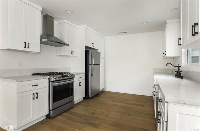 Building Photo - 2 br, 1 bath House - 3020 Wellington Rd