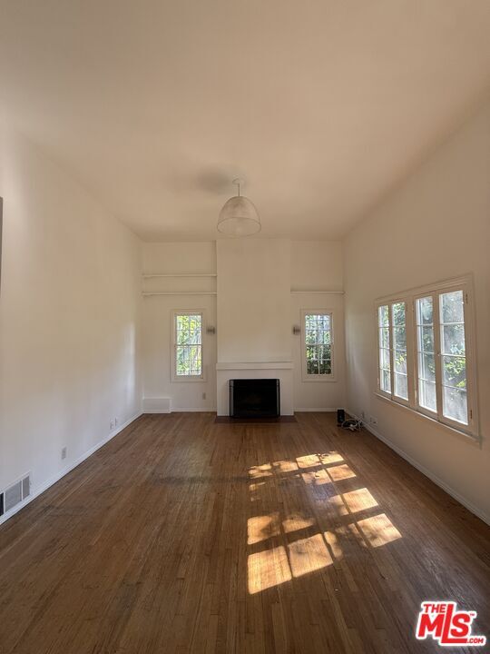 Building Photo - 1740 Westerly Terrace